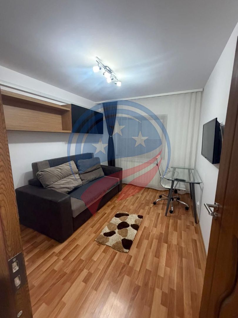 Închiriere apartament 3 camere decomandat – Craiovița Nouă - Poză 12