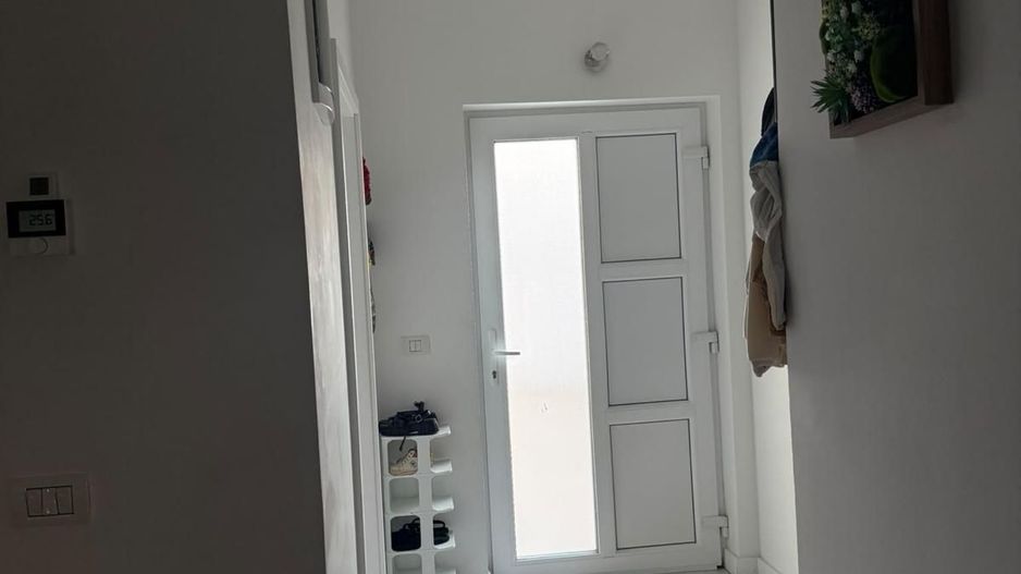 Duplex Premium Bucovăț: Complet Mobilat, Utilat + Curte Amenajată - Poză 8