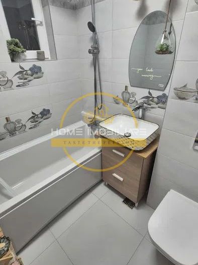 Apartament cu 3 camere /60mp/ zona Podu Ros - Poză 6