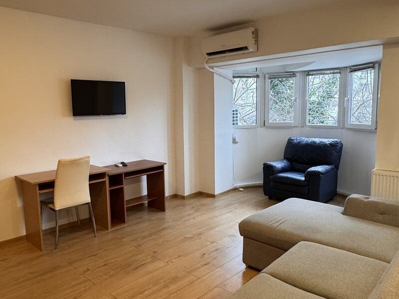 Închiriere Garsoniera Spațioasa Știrbei Voda Metrou Eroilor - Poză 3