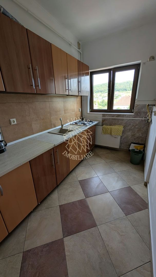 Apartament 46 mp-etaj 3-parcare-balcon-Zona Hotel Diana - Poză 2