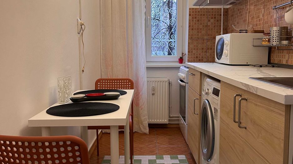 Garsonieră modernă, renovată, la 3 min de metrou Gorjului - Poză 5