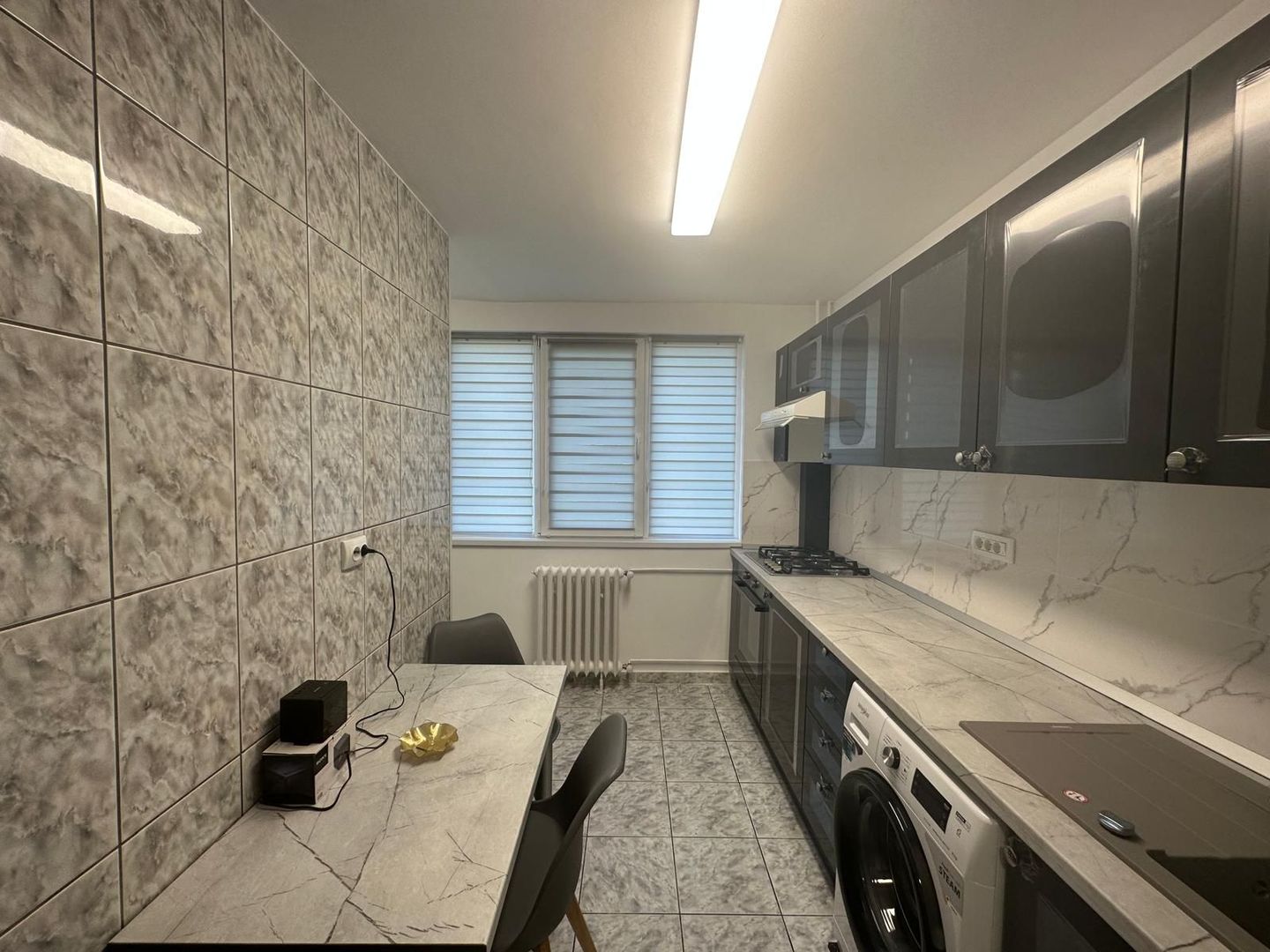 APARTAMENT 3 CAMERE CU LOC DE PARCARE | LUJERULUI - Poză 1