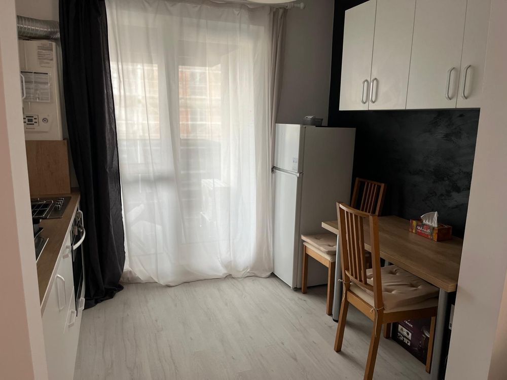 Apartament 2 camere tip studio, lux, parcare inclusă, centrală proprie, etaj 1 - Poză 1
