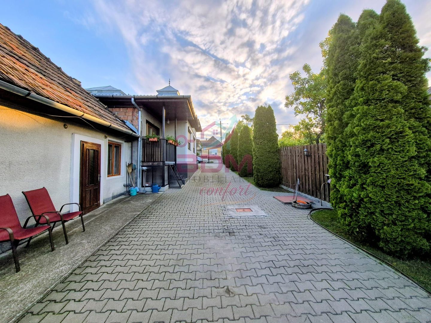 0% Comision | Casă la calcan | 570 mp teren I zona Bai - Poză 5