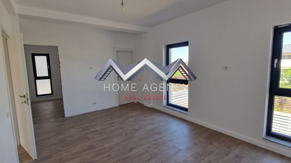 Casă single P+1+Pod în Otopeni - Poză 8