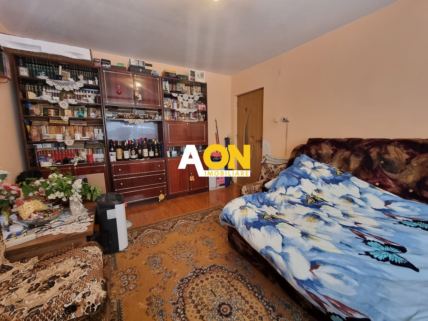 Apartament 2 camere, parter inalt Cetate - Poză 2