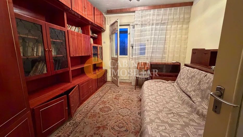 3 camere, Tatarasi nord, fara risc, 2 balcoane inchise, liber! - Poză 3