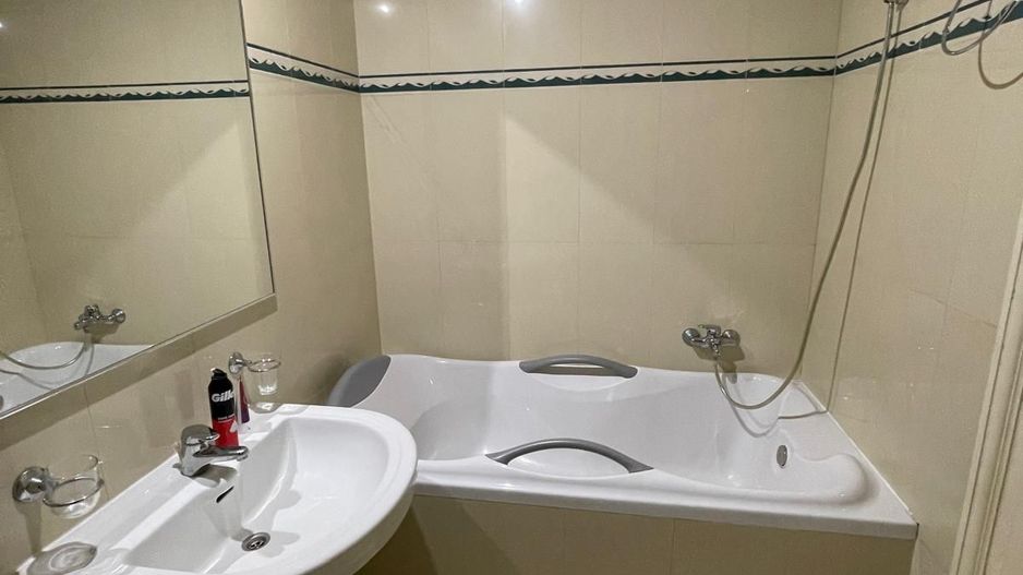 Ultracentral | View spre Piața Victoriei | 100 mp utili | Etaj 3 cu lift - Poză 8