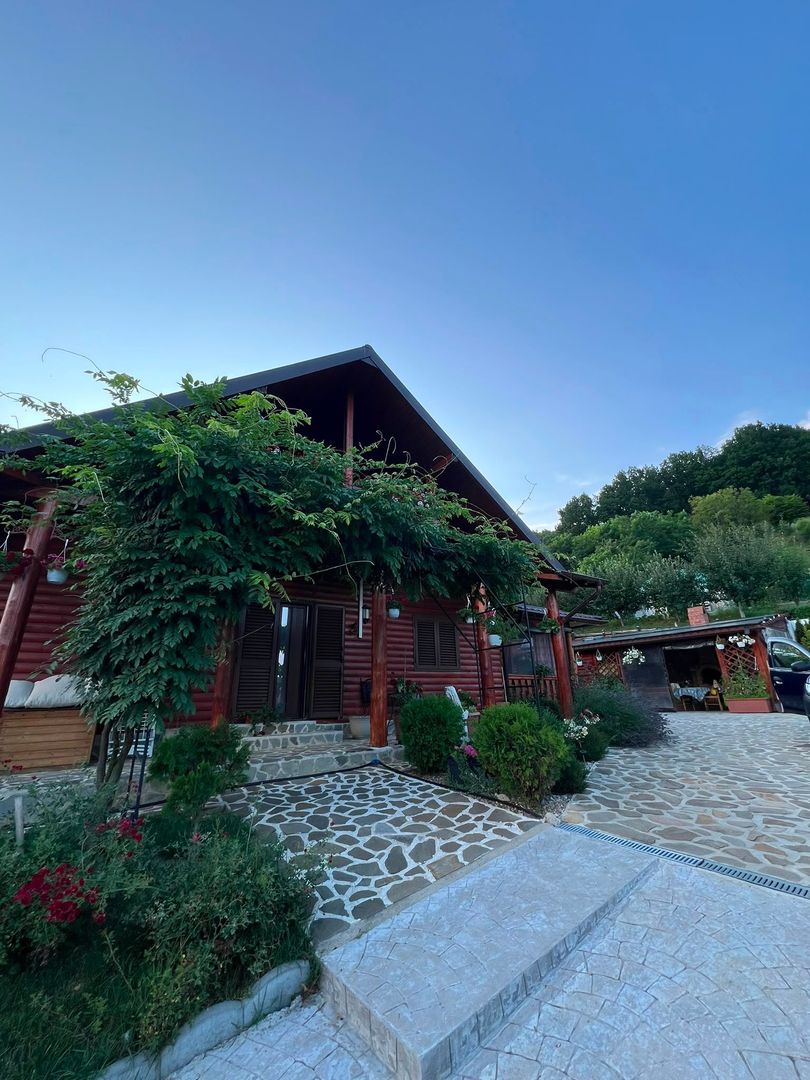Casa de vanzare lemn Stefanesti - Enculesti - Poză 1