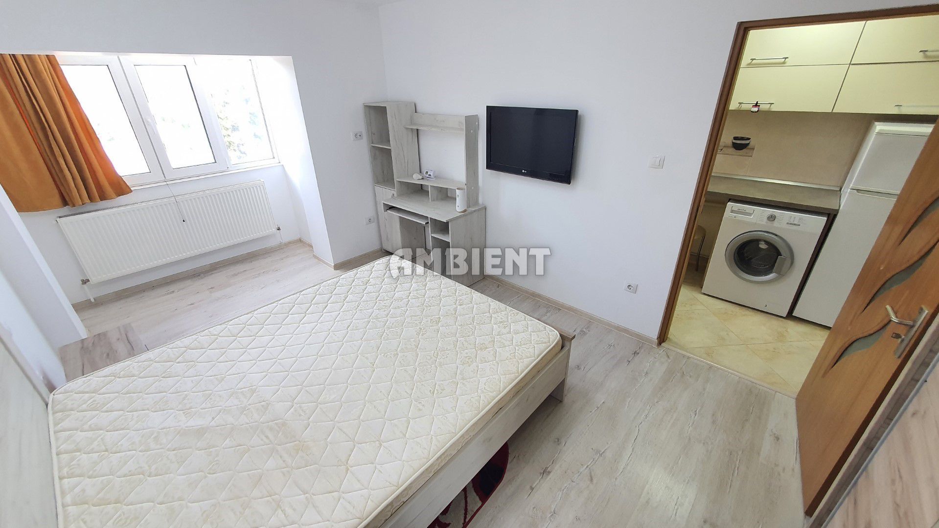 DE ÎNCHIRIAT - Apartament 1 cameră, etaj 3, zona NORD; - Poză 2