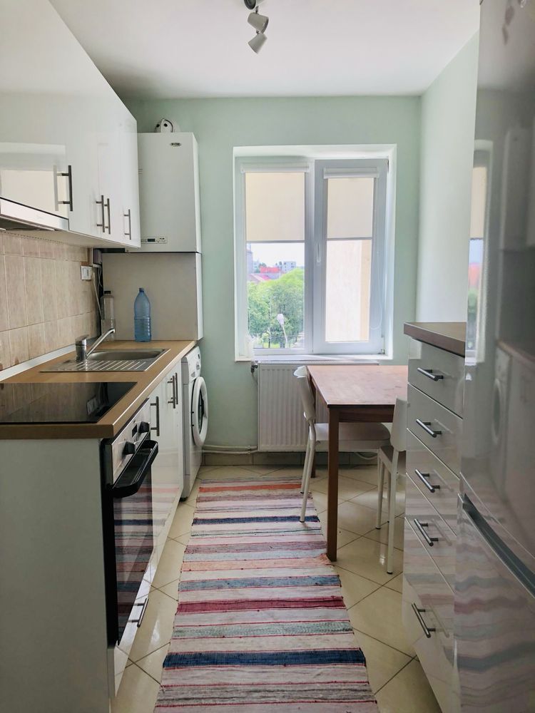 BRASADAS vinde ap 2 cam etaj 3/10 in zona CENTRALA. - Poză 4