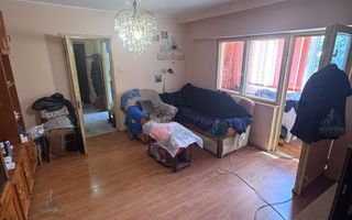 Apartament 3 camere de vânzare – Zona Centrală - Poză 8