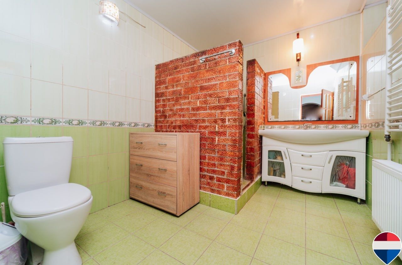 Casă de vânzare, Obileni, Hîncești ,185 m² ,16 ari, 2 garaje - Poză 13