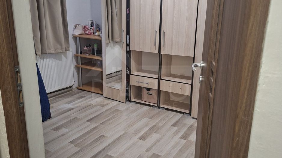 Vând apartament 3 camere - Poză 4