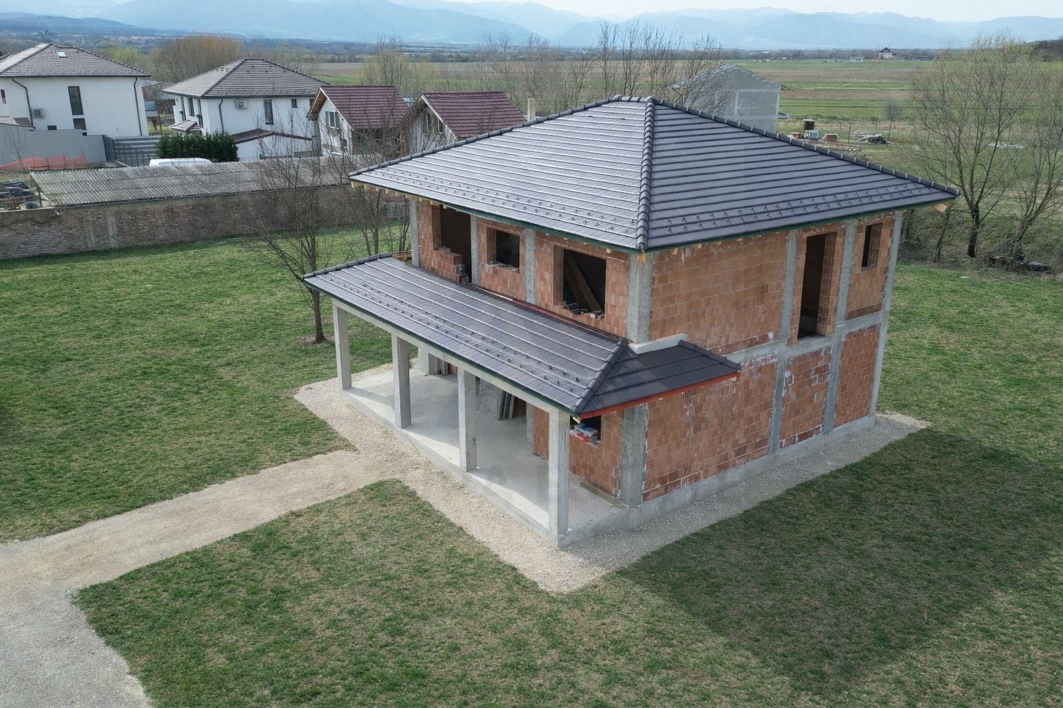 Casa individuala la rosu 146 mp utili P+1 si teren 760 mp in Turnisor - Poză 1