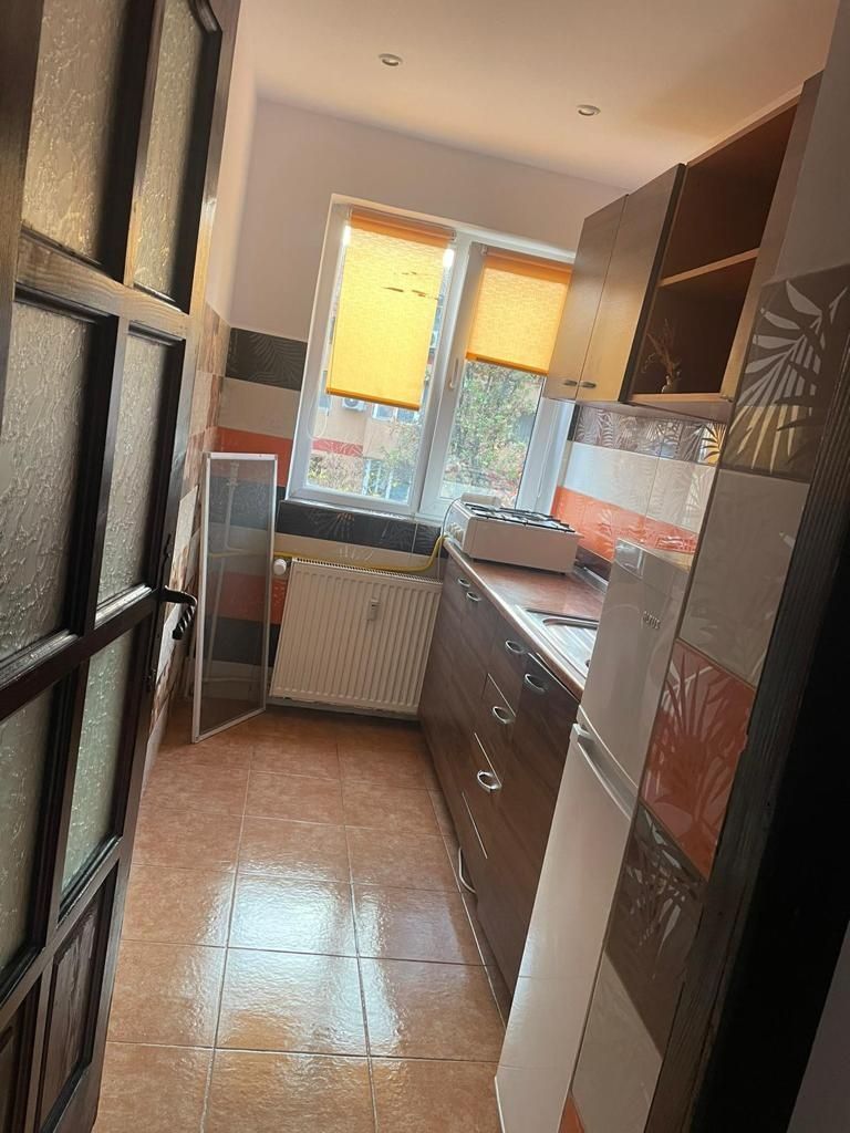 Ap 2 cam zona Circumvalatiunii Bloc anvelopat - Poză 5