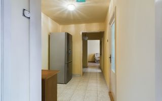 Apartament cu 3 camere, etaj intermediar - Poză 14