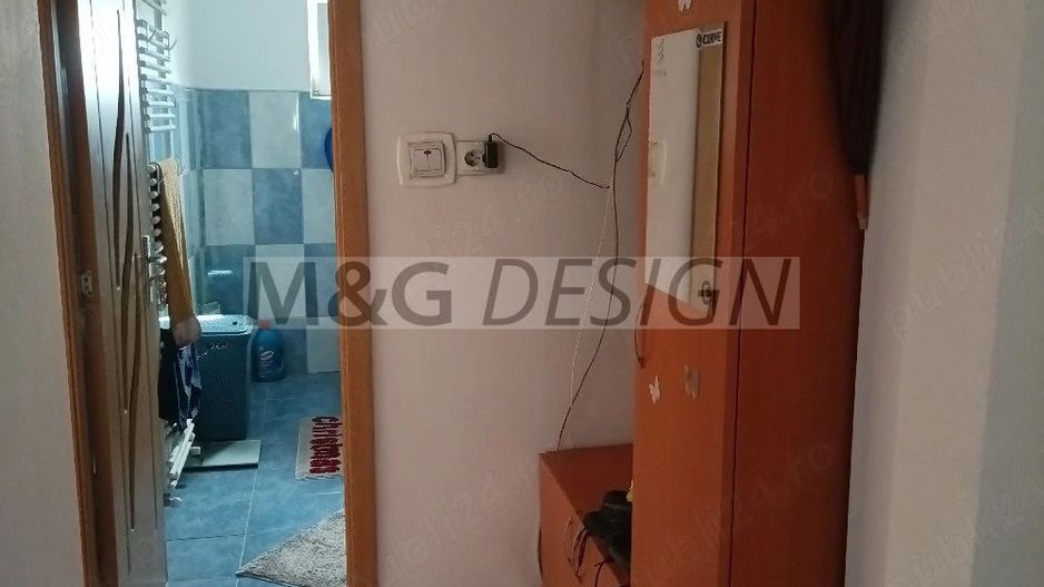 Apartament 2 camere Dambovita cu centrala - Poză 7
