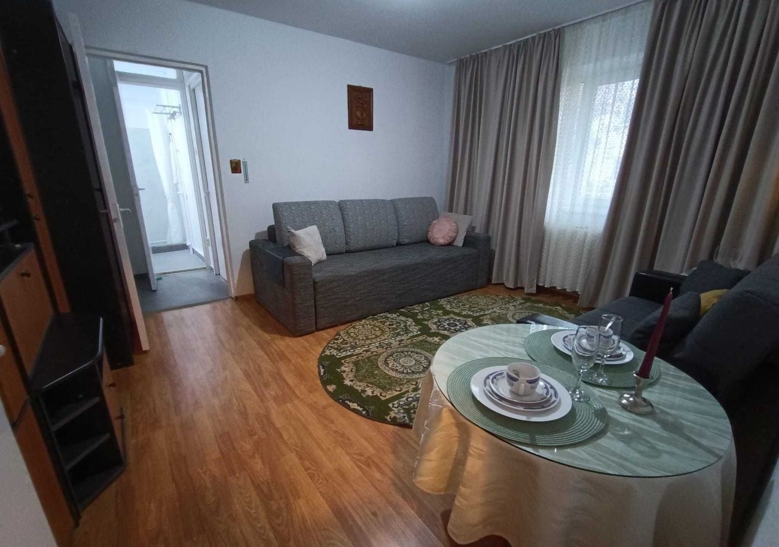 AP. 2 CAMERE GIURGIULUI, CENTRALA TERMICA, BUCATARIE INCHISA, MODERN - Poză 1