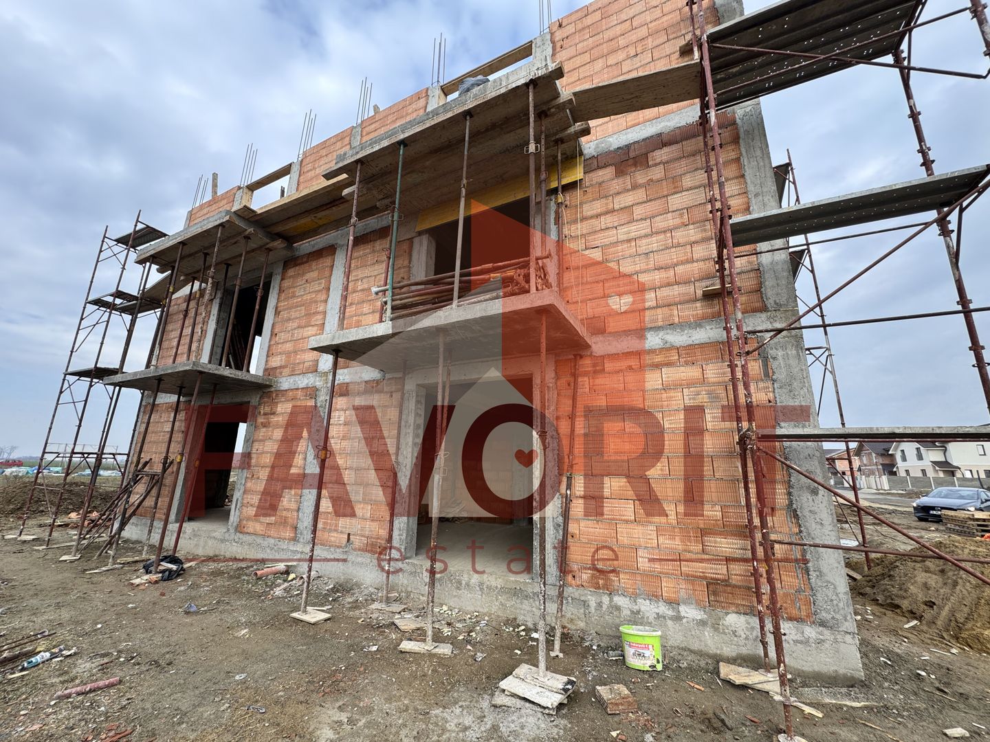 Apartament 2 camere. Decomandat. La asfalt - Poză 4
