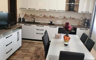 Casa renovata 3 camere teren liber 1250 mp grădină 1400 mp in Colun - Poză 1