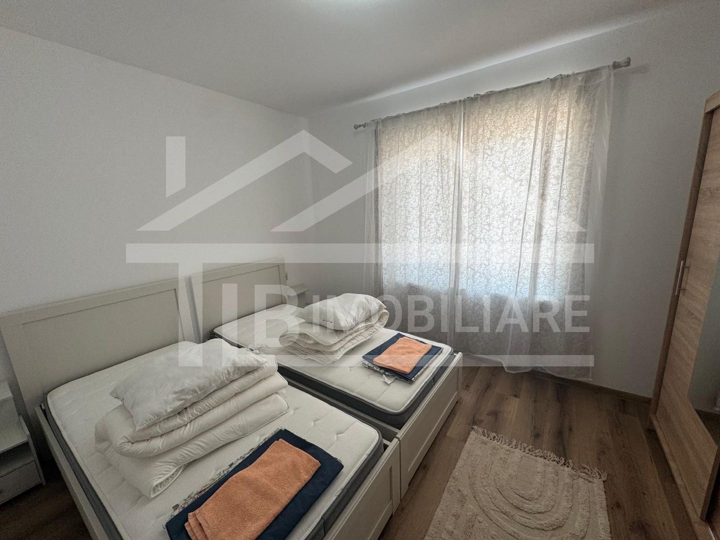 Casa individuala cu 5 camere, 100 mp, Zona Sangiorgiu de Mures - Poză 4