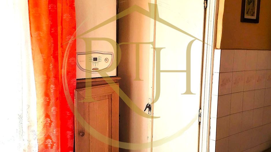 Oferim spre vanzare un apartament cu 2 camere in zona Dâmbovița - Poză 12