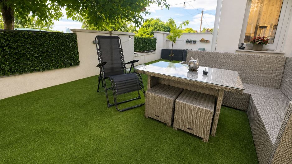 Duplex Spațios cu 3 Dormitoare și Curte Amenajată | - Poză 5