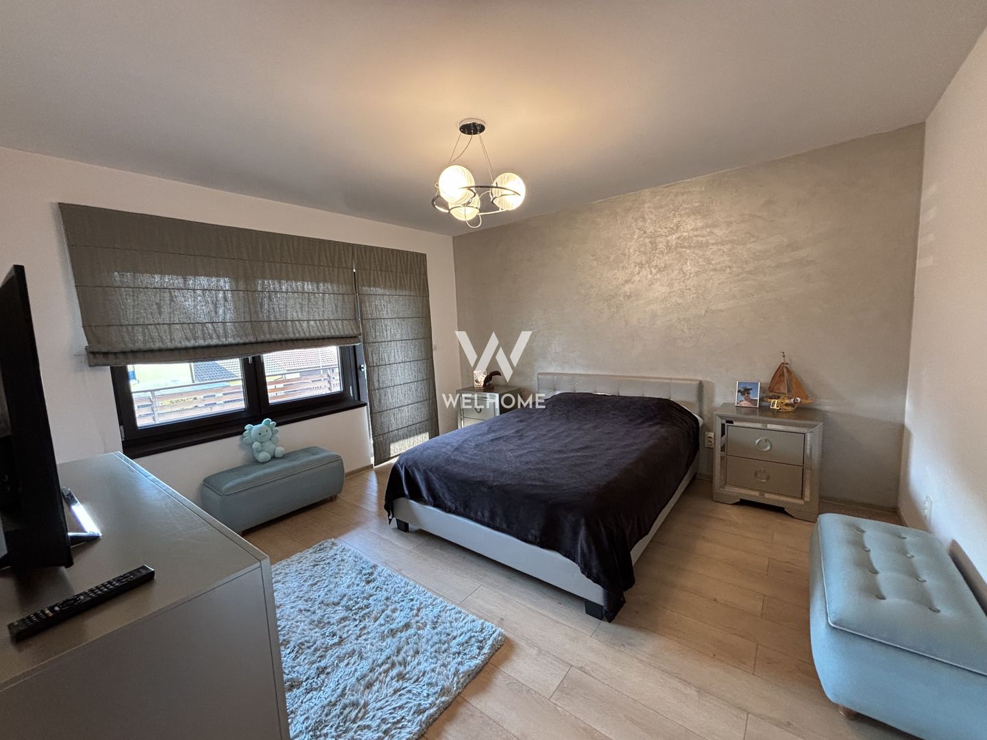 Casa generoasa LA CHEIE, curte 200 mp in Selimbar - Poză 11