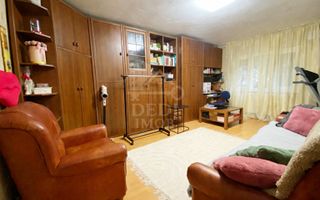 Apartament 2 camere de vânzare in zona Rogerius, Oradea - Poză 1