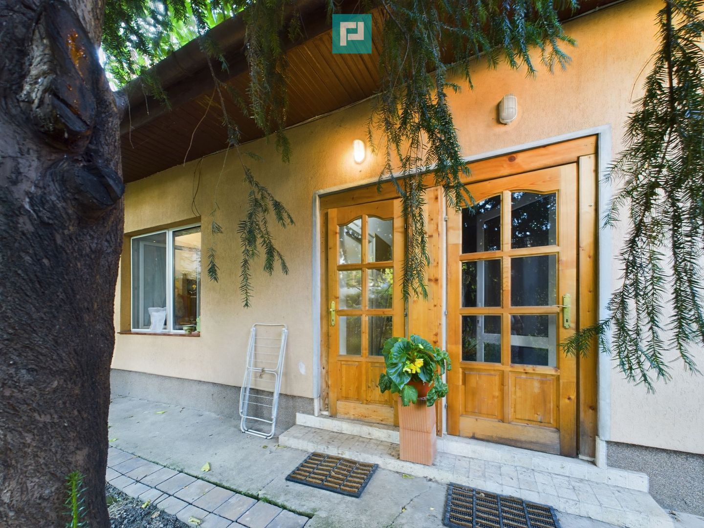 Apartament cu 2 camere în imobil central - Poză 2