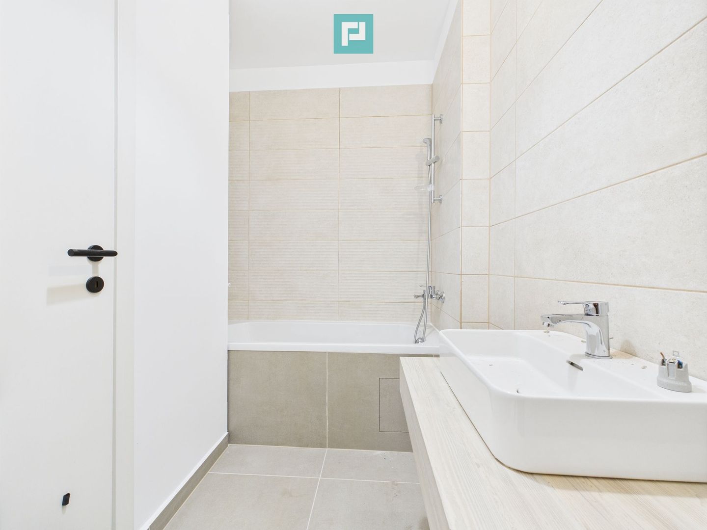 Apartament 3 camere |  Vulcan Residence și Parcul Sebastian - Poză 9