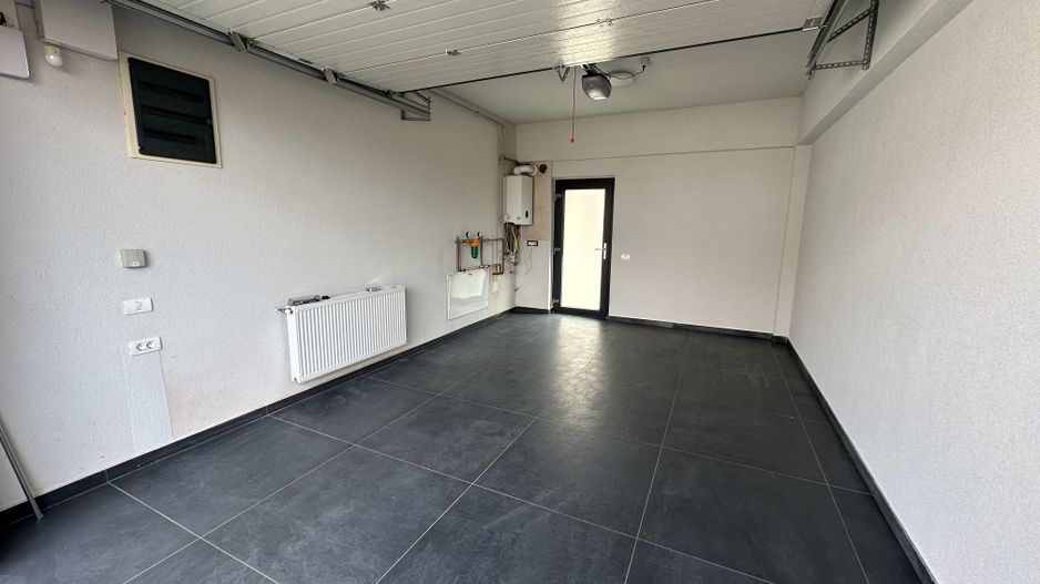 Duplex despărtit  prin garaj zona Ikea - Poză 9