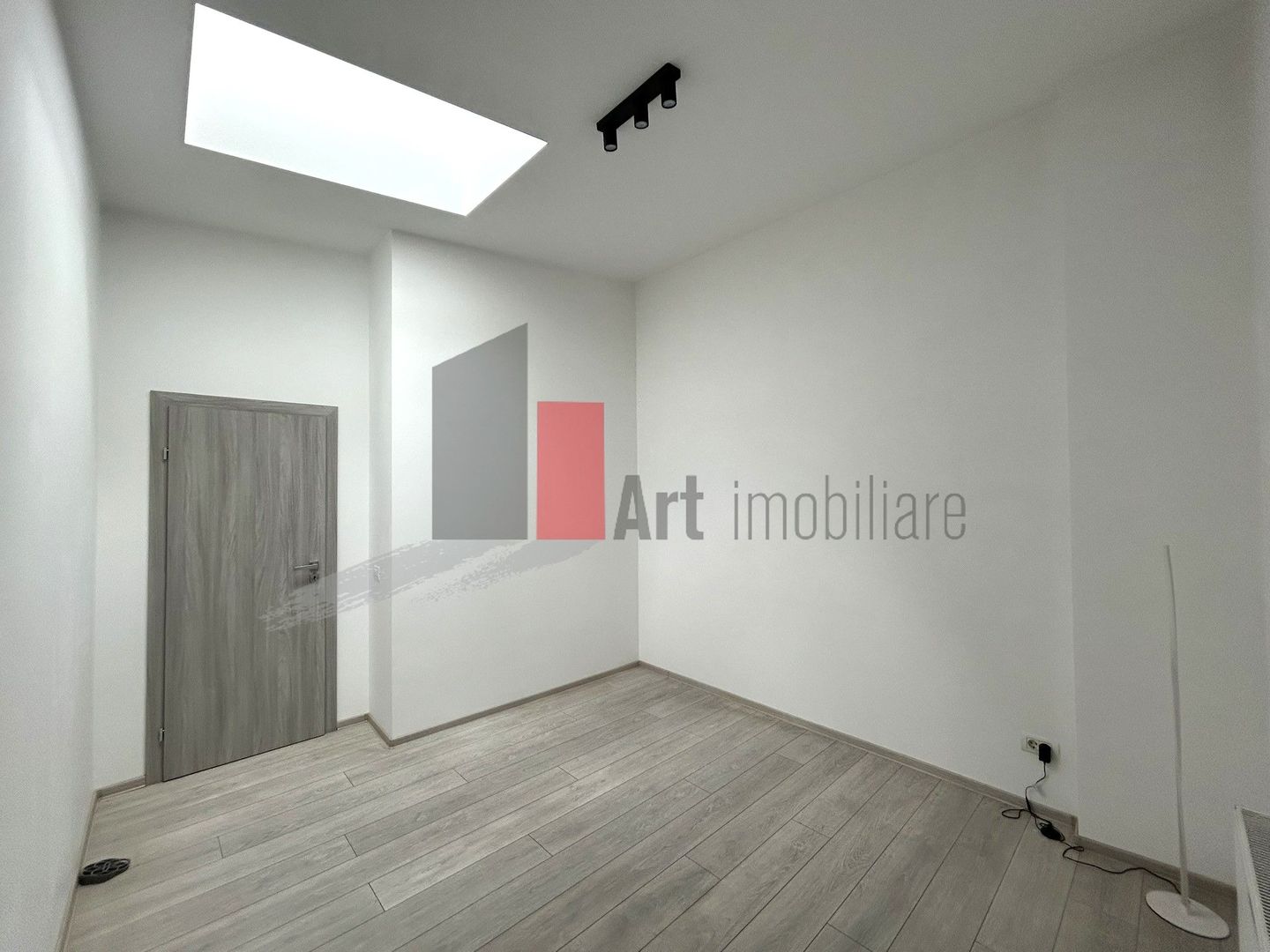 Apartament 3 camere Duplex - zona Calea Calarasilor/Hala Traian - Poză 17