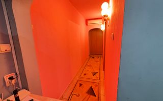 Apartament cu 3 camere in zona Dambovita - Poză 5
