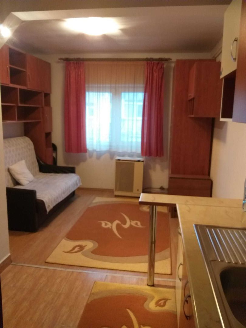 BRASADAS vinde garsoniera in Micro 16. - Poză 1