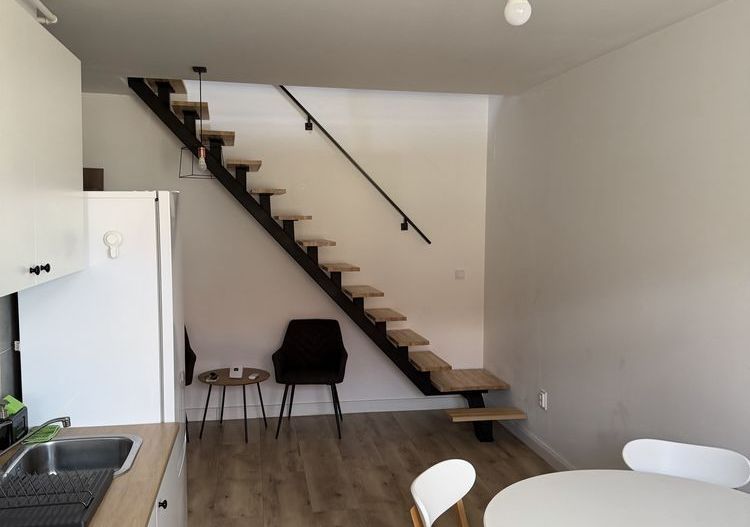 Inchiriez Apartement Bloc Nou - Poză 1