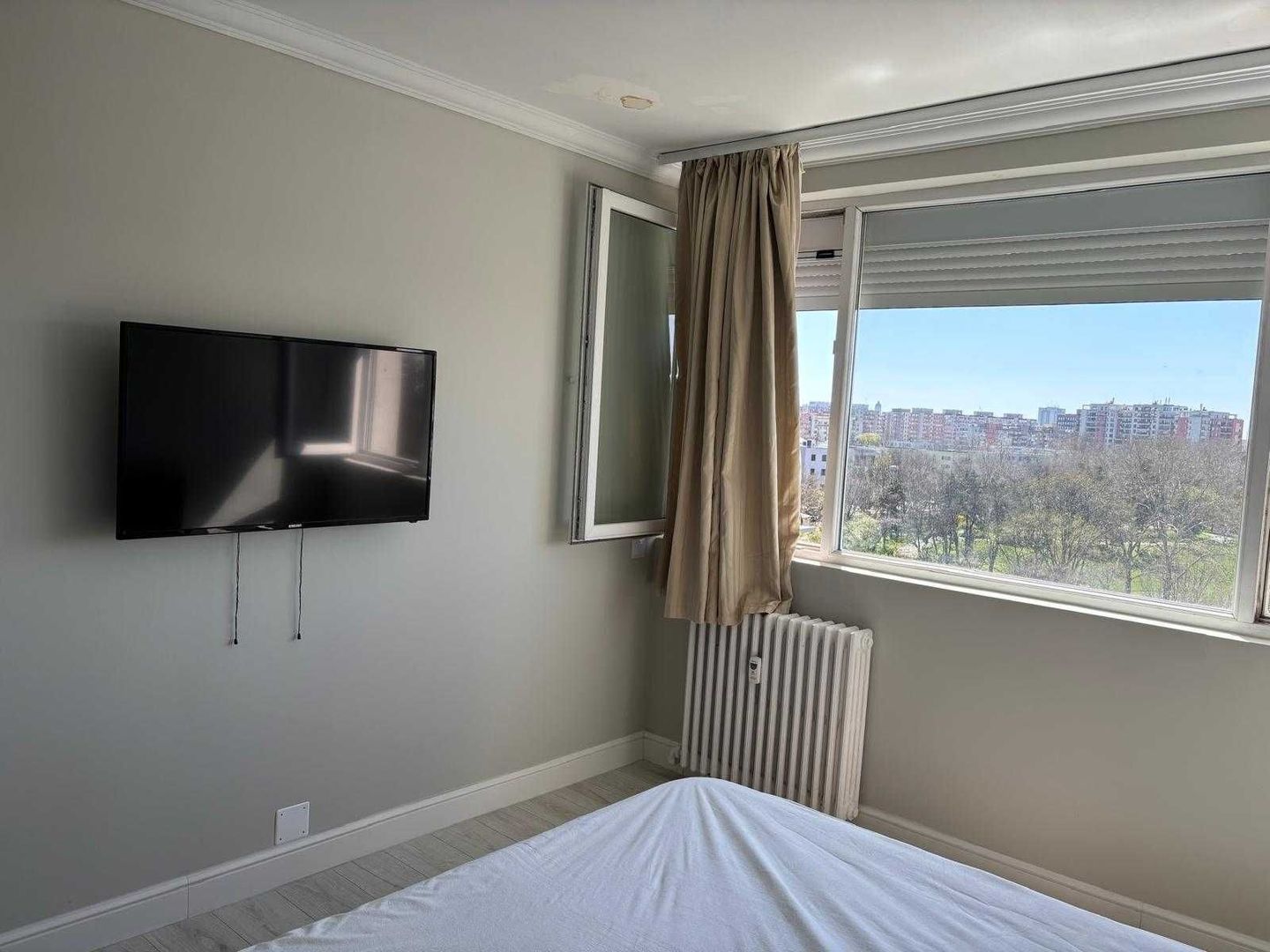 Apartament 3 camere cu vedere panoramica spre Parcul Circului - Poză 1