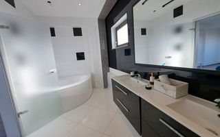 Casa Sibiu, terase panoramice, garaje, teren mare, Sura Mica - Poză 28