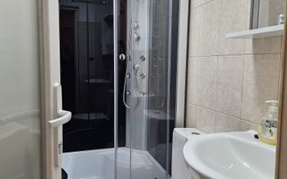 Garsonieră la casă, in zonă centrală, cu pod și beci. - Poză 9