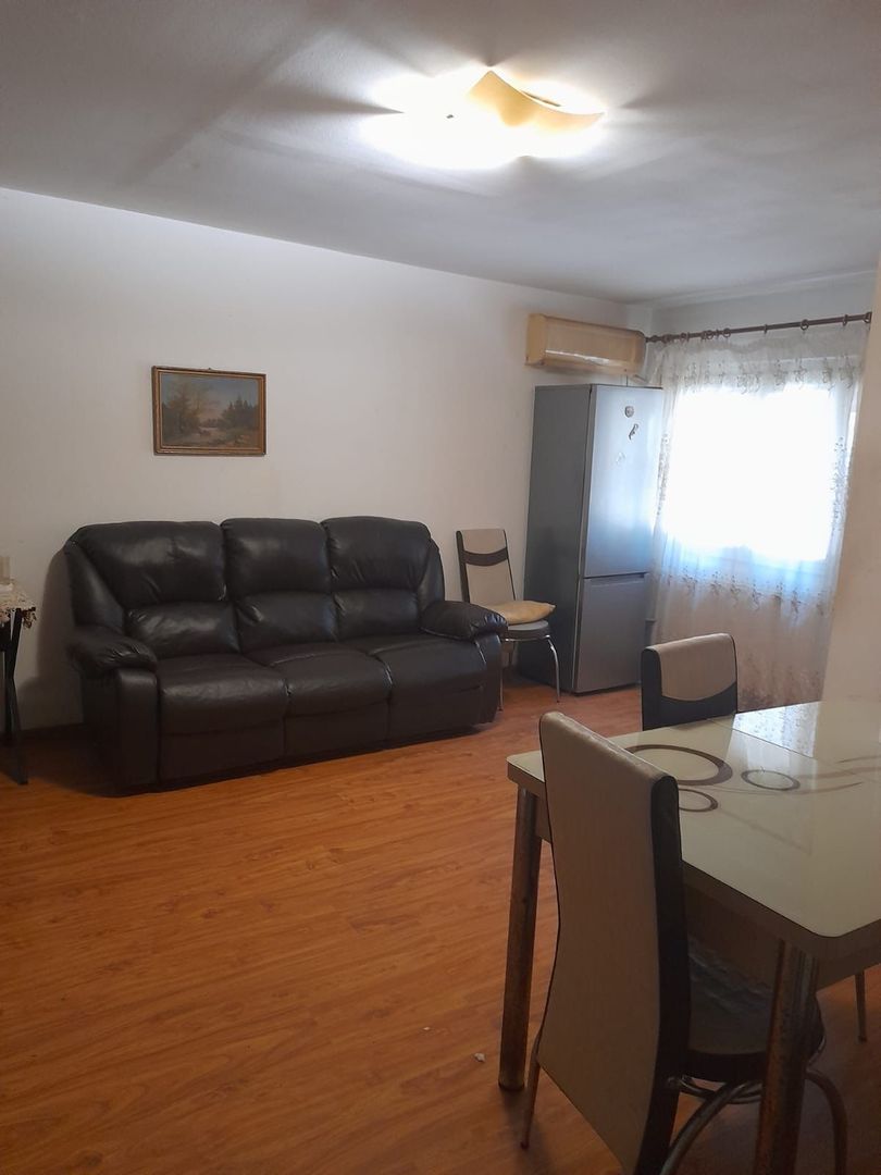 Ap 3 camere 60 mp + curte 18 mp și loc de parcare - Poză 6