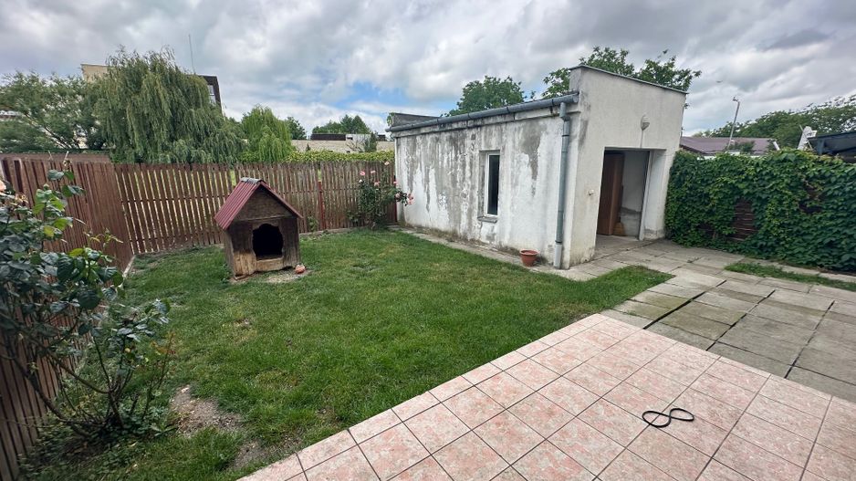 Casă / Vilă cu 5 camere zona Lunei - Poză 41