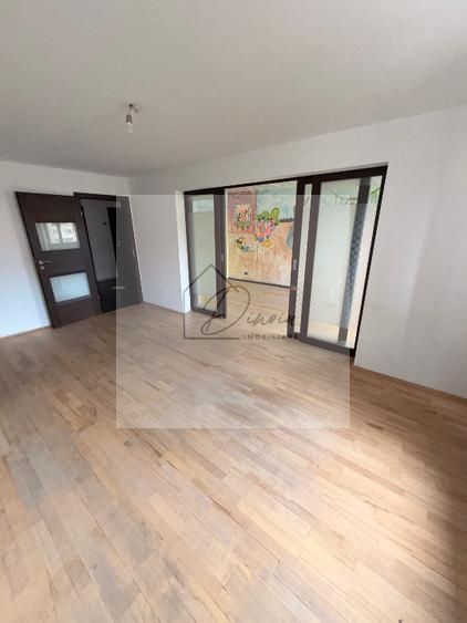 Apartament 4 camere Crângași I Renovat I Metrou 400m I COMISION 0% - Poză 1