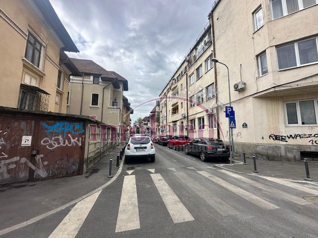 Apartament 4 camere in vila interbelica- vanzare- zona Gara de Nord - Poză 15