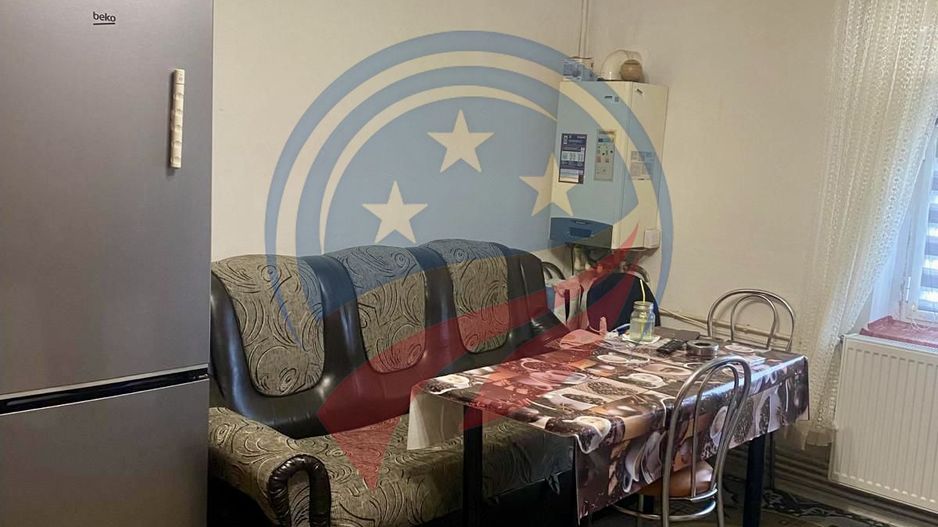 Apartament 2 camere, 55 mp, etaj 3/4, centrală proprie, mobilat și utilat - Poză 9