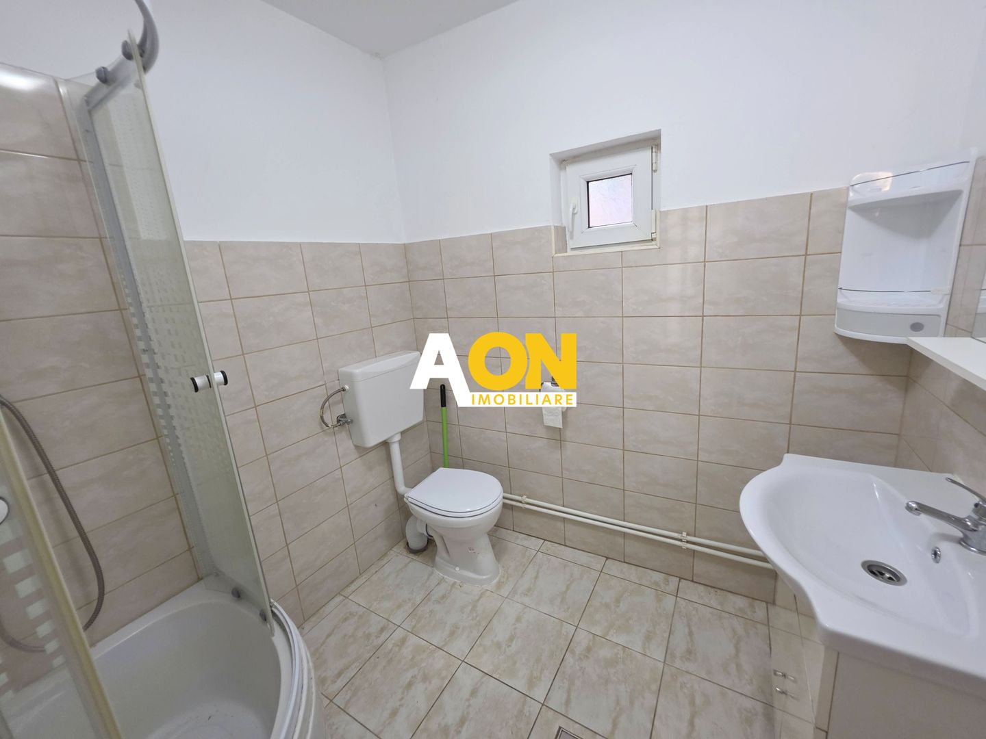 Casa 2 camere, 974 mp teren, Micesti - Poză 9