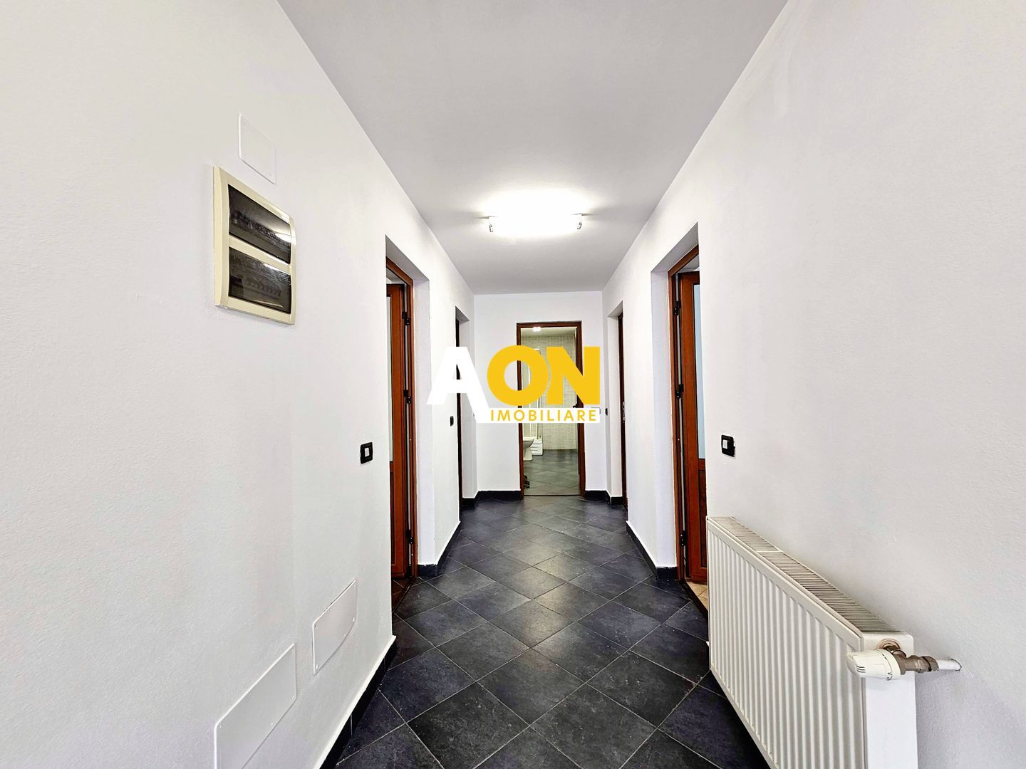 Casa de locuit si birouri, finisaje lux, 629 mp teren, zona Prefectura - Poză 27