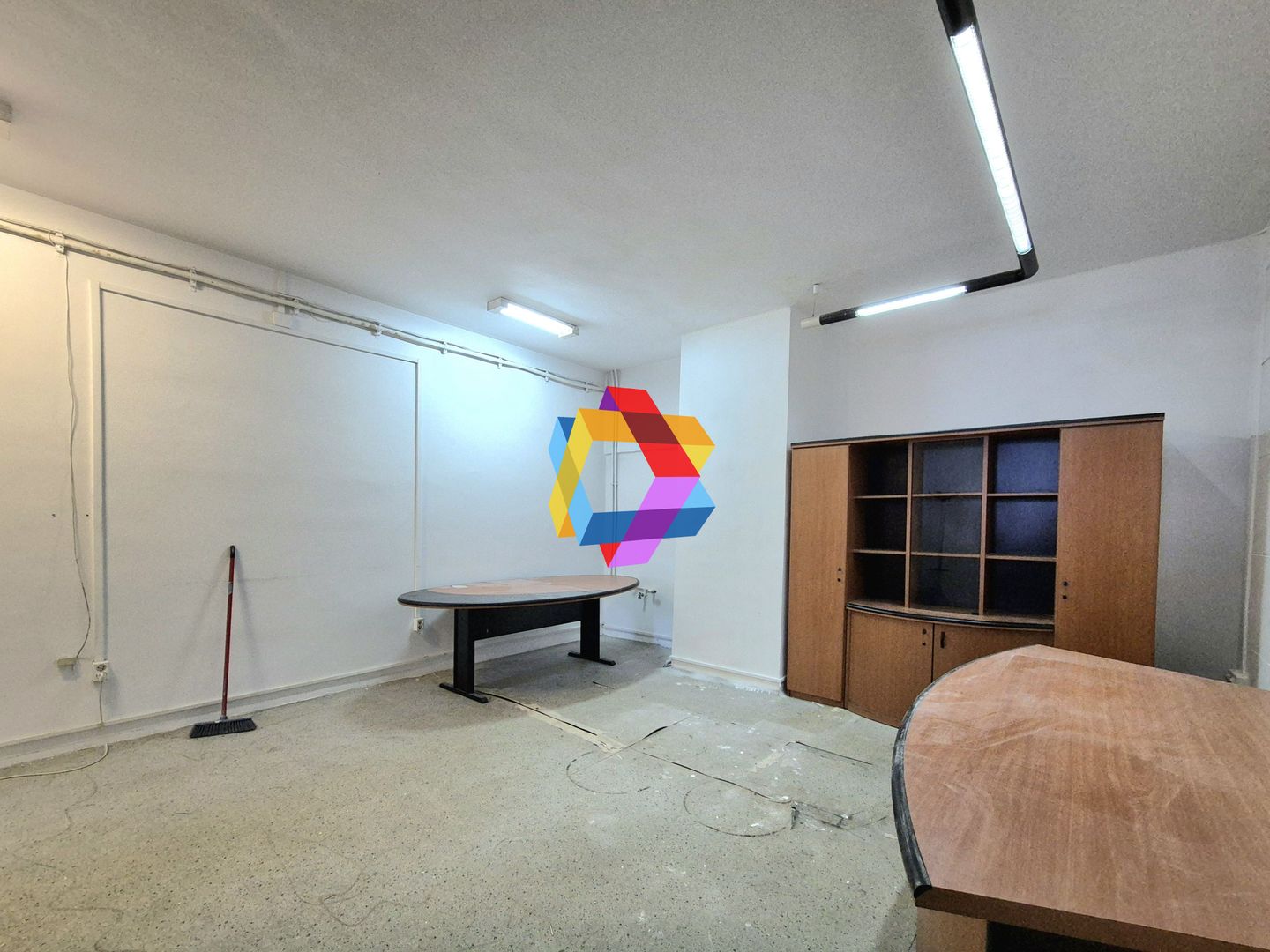 Spațiu comercial cu vad -  200 mp - Poză 7