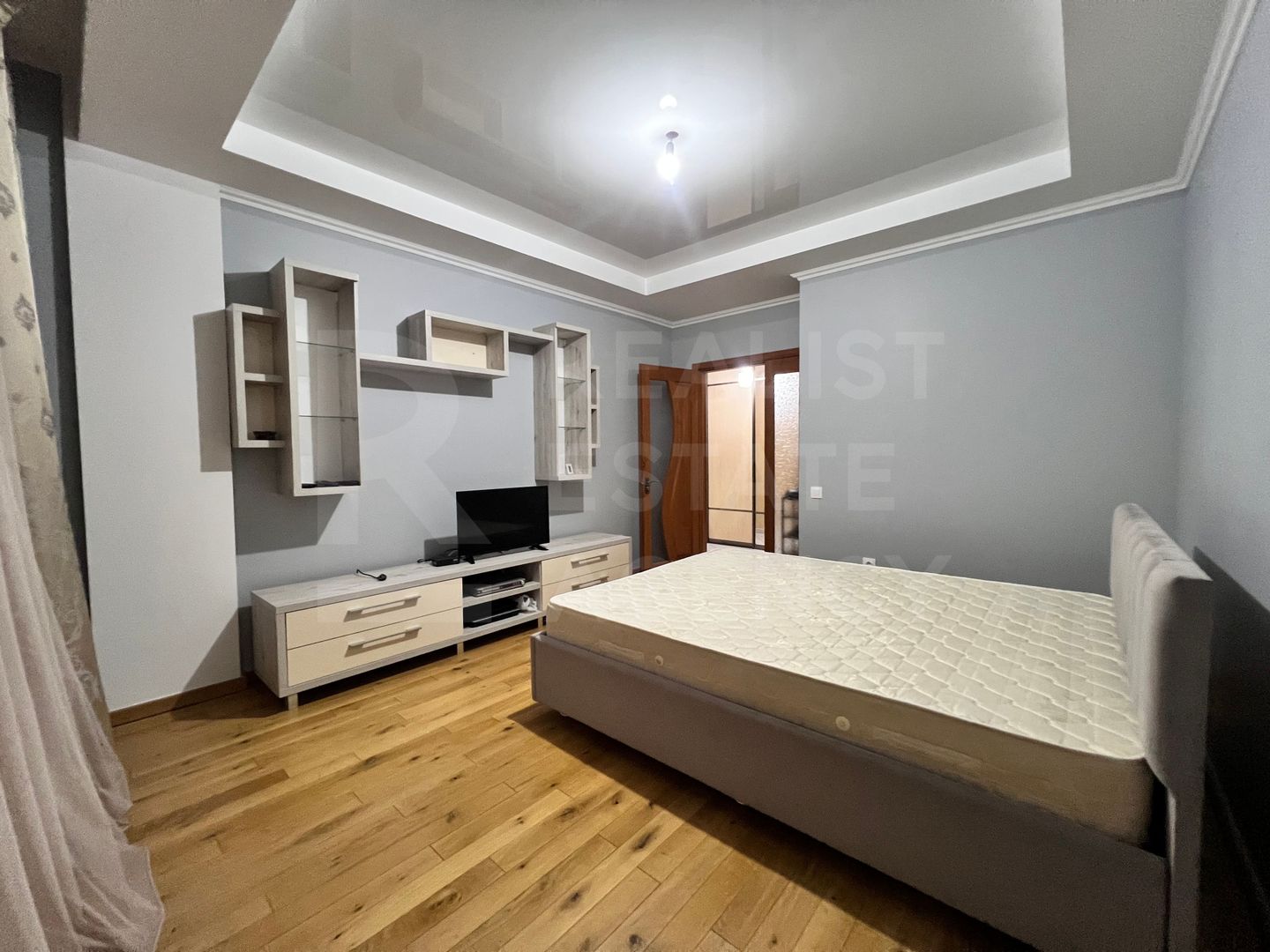 Chirie, apartament, 2 camere, Strada Socoleni, Rîșcani - Poză 1